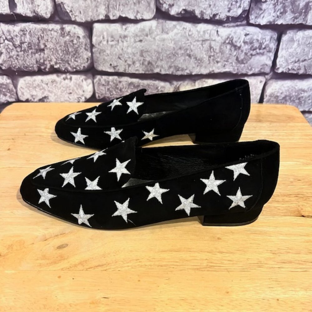 The Quacker Factory NWB Black Suede Slip Shoes W/ Metallic Stars Size 7.5 - Picture 4 of 8